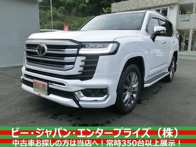 Toyota Land Cruiser 300 2