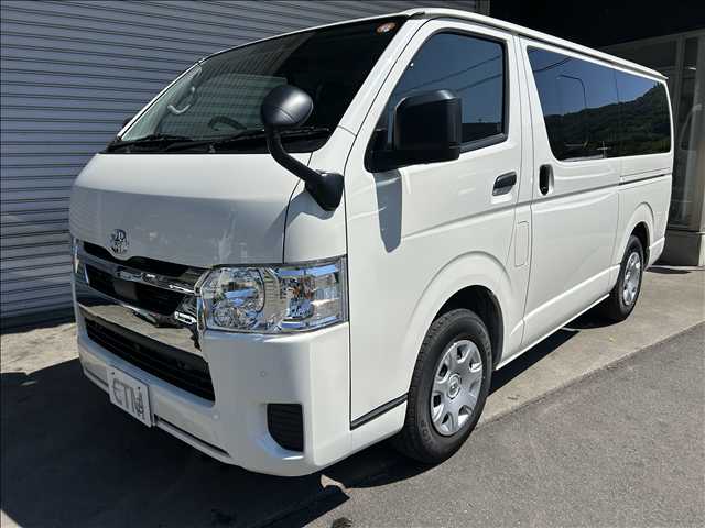 Toyota Hiace Van 2