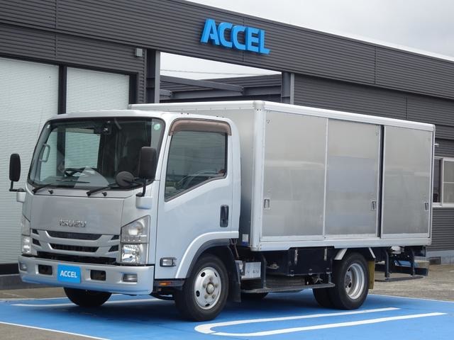 2015 Isuzu Elf
