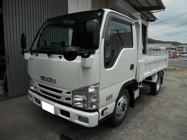 2016 Isuzu Elf