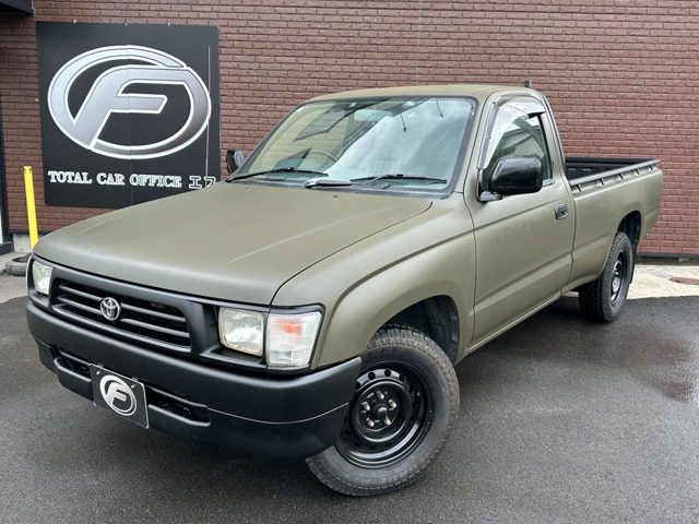 Toyota Hilux 1