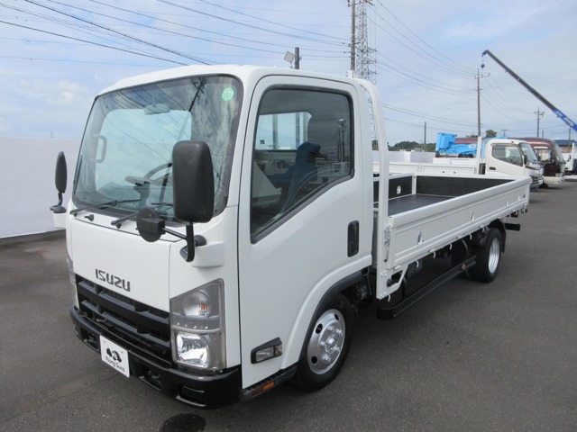 2013 Isuzu Elf