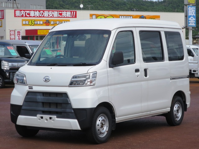 Daihatsu Hijet Cargo 1