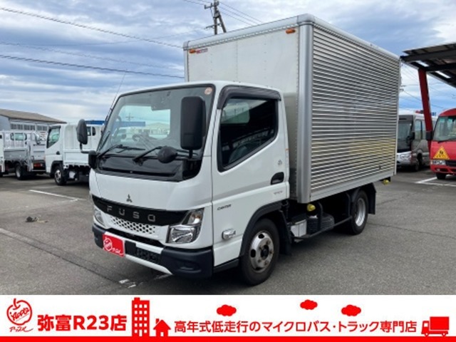 Mitsubishi Fuso Canter 1