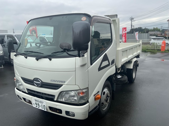 Hino Dutro 1