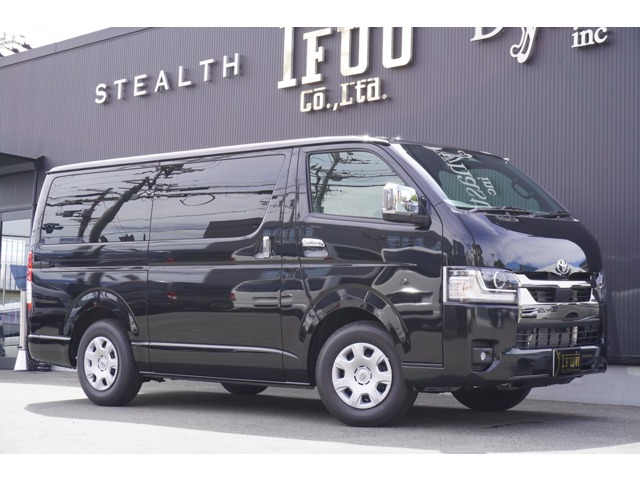 Toyota Hiace Van 1