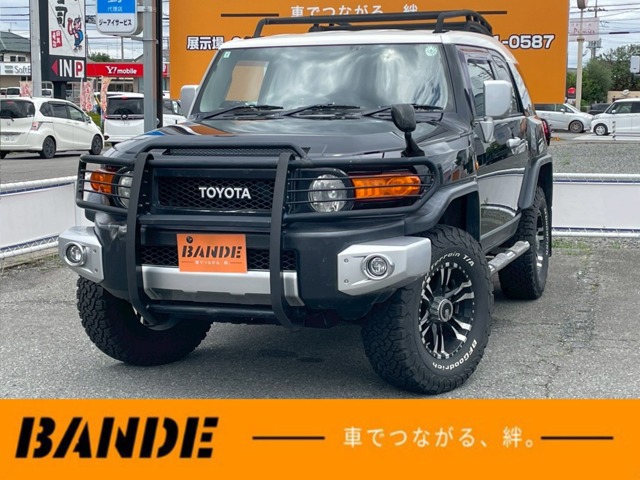 Toyota FJ Cruiser 2