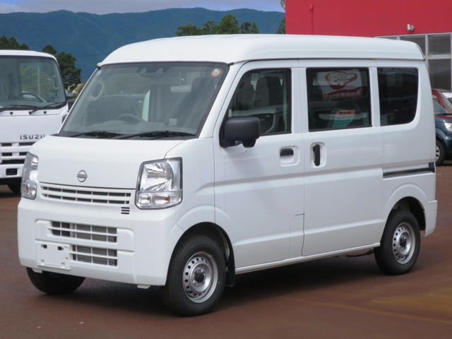 2024 Nissan NV100 Clipper