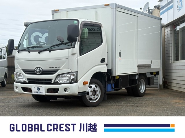 Toyota Toyoace 1