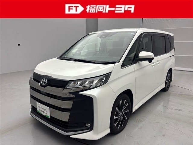Toyota Noah 1