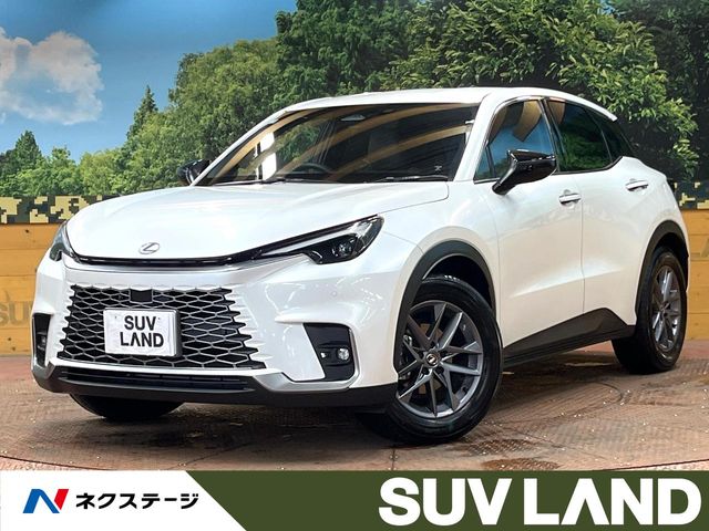 Lexus LBX 1