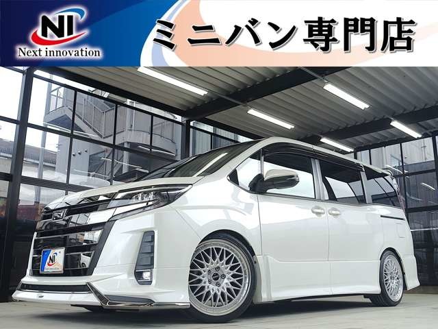 Toyota Noah 1