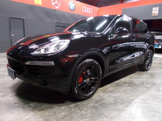 Porsche Cayenne 2