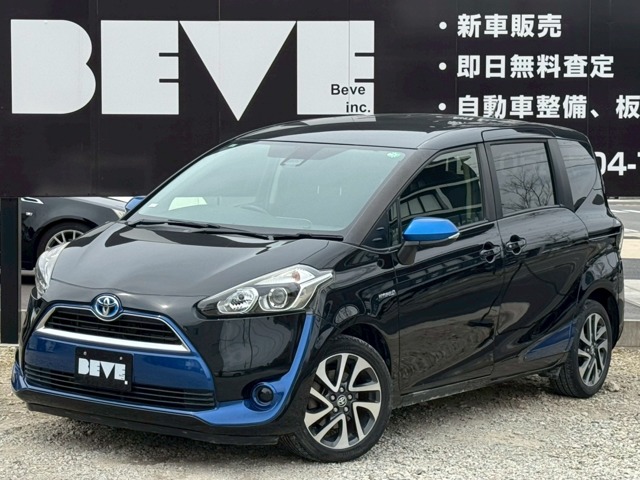Toyota Sienta 1