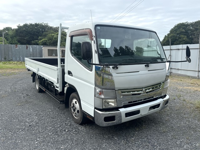 Mitsubishi Fuso Canter 1