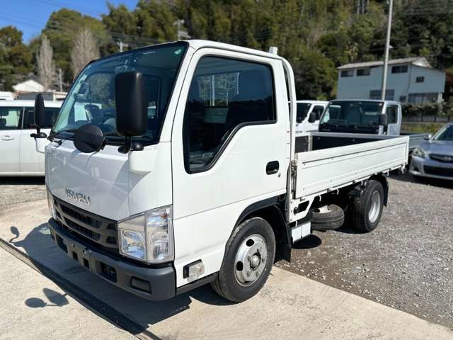 2023 Isuzu Elf