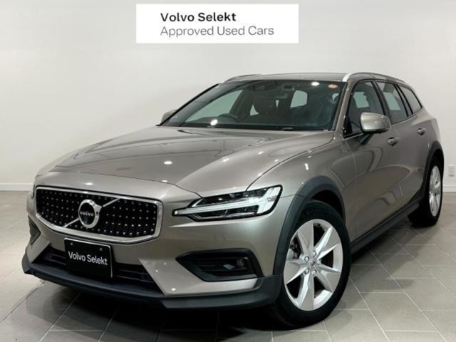 2021 Volvo V60 Cross Country