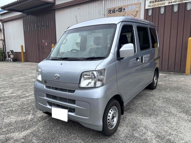 Daihatsu Hijet Cargo 1