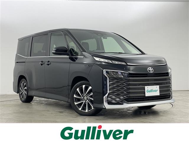 Toyota Voxy 1