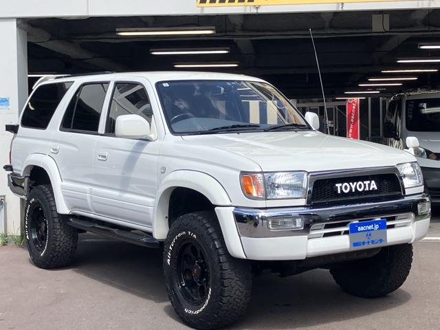 Toyota Hilux Surf 2