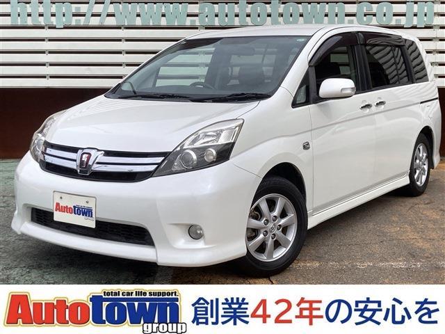 Toyota Isis 1