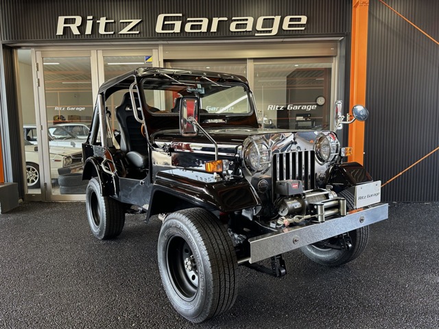 Mitsubishi Jeep 1