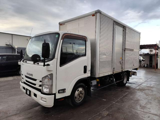 2015 Isuzu Elf