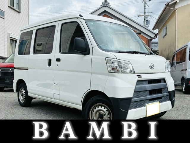 Daihatsu Hijet Cargo 1