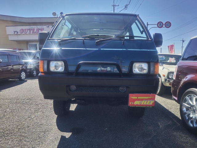1998 Mitsubishi Delica Van