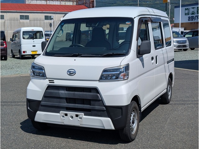 Daihatsu Hijet Cargo 1