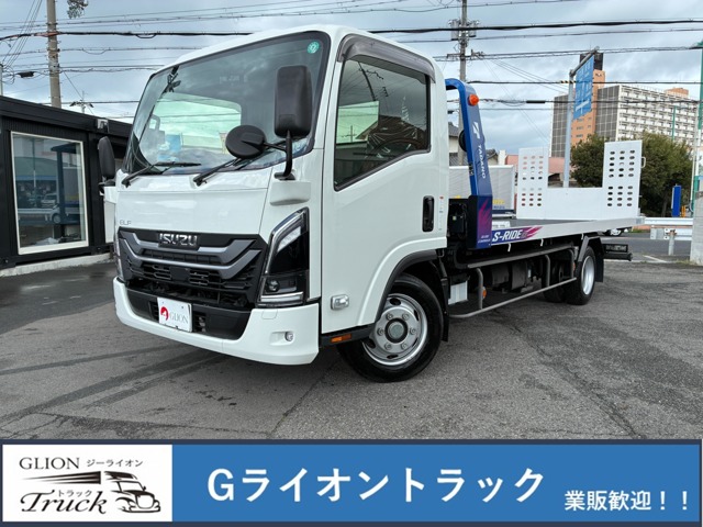 Isuzu Elf 1
