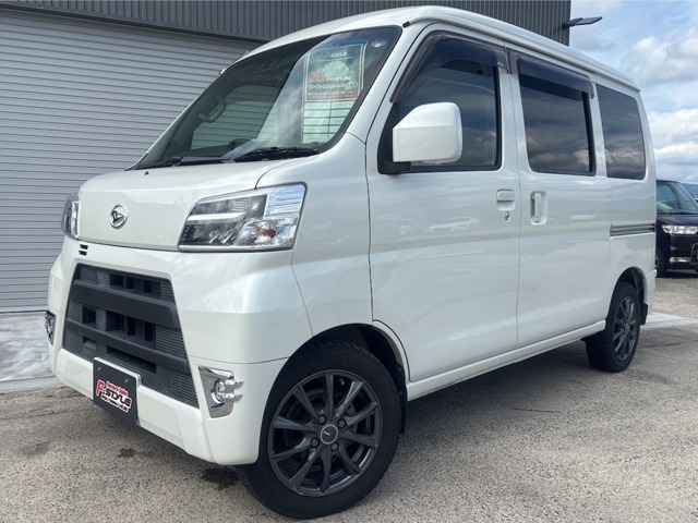 Daihatsu Hijet Cargo 1