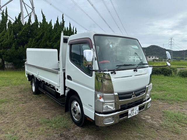 Mitsubishi Fuso Canter 1