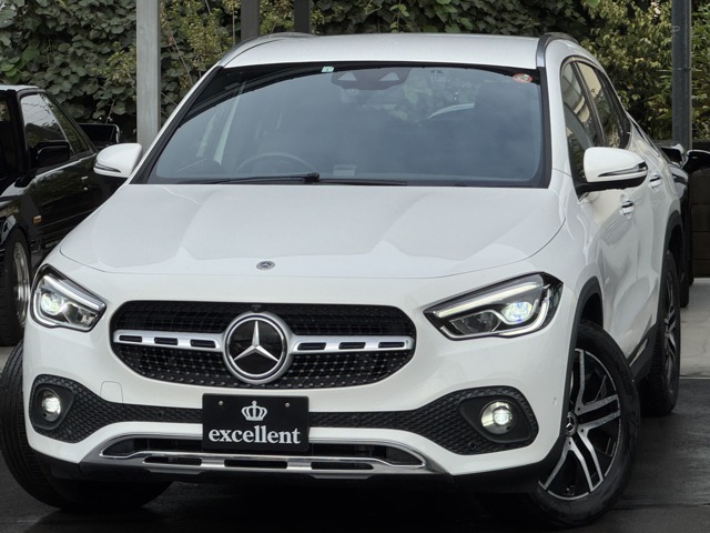 Mercedes-Benz GLA-Class 1