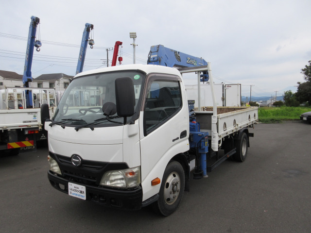 2013 Hino Dutro