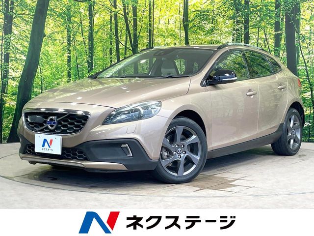 Volvo V40 Cross Country 1