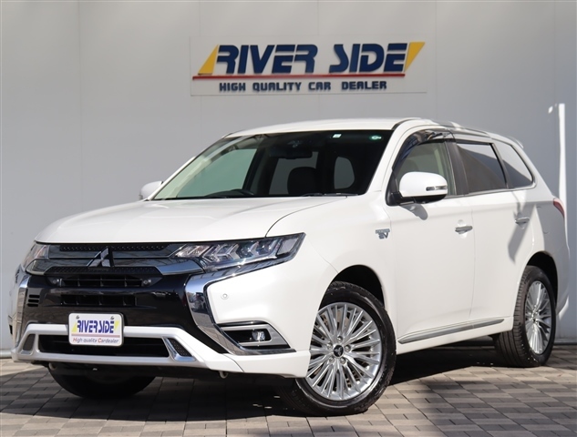 Mitsubishi Outlander PHEV 1