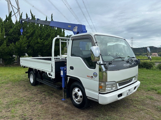 Isuzu Elf 1