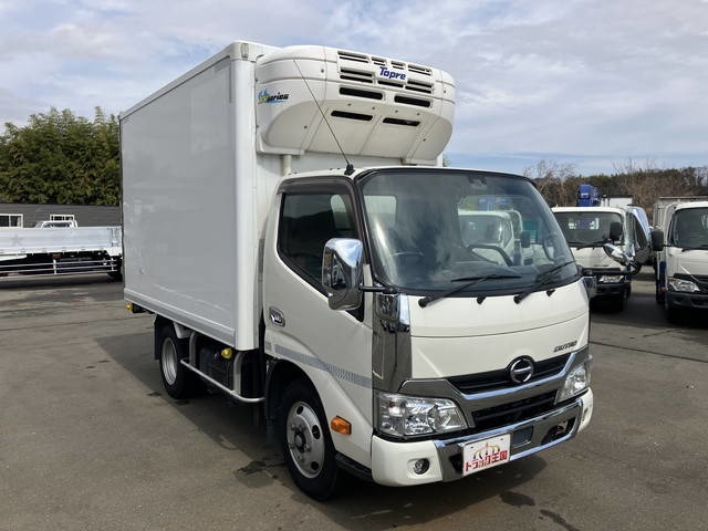 Hino Dutro 1