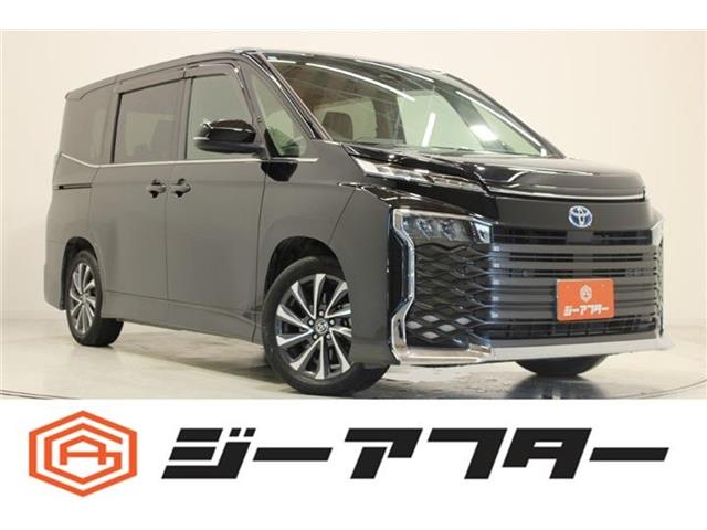 Toyota Voxy 1