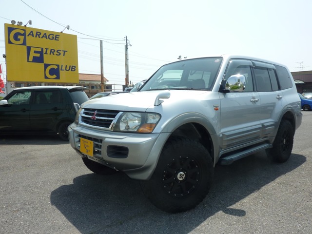 2001 Mitsubishi Pajero