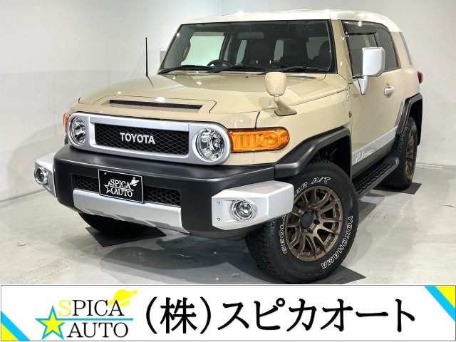 Toyota FJ Cruiser 2