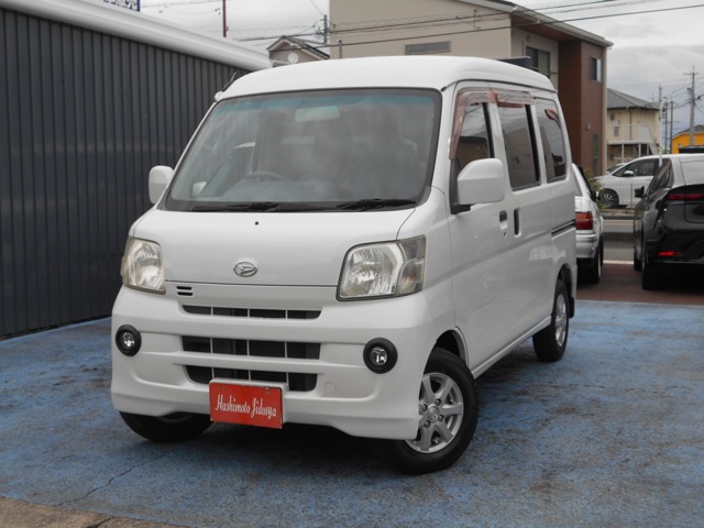 Daihatsu Hijet Cargo 1