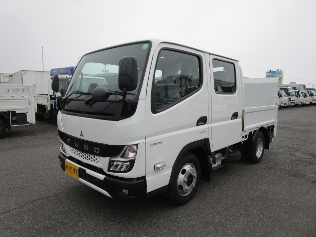 2025 Mitsubishi Fuso Canter