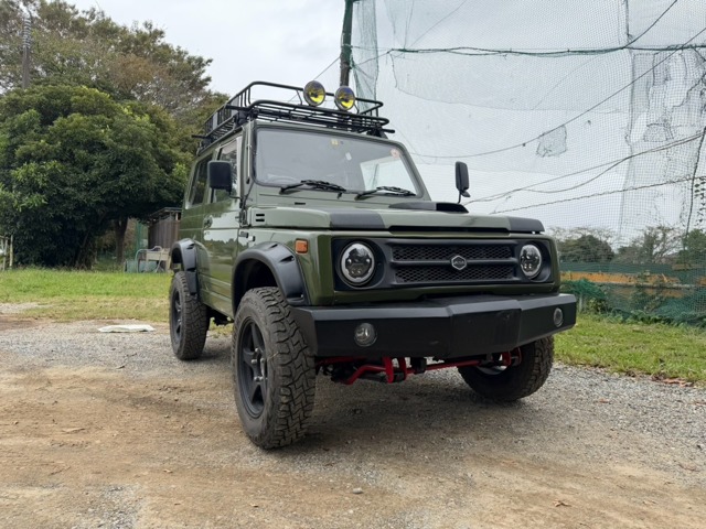 Suzuki Jimny 1