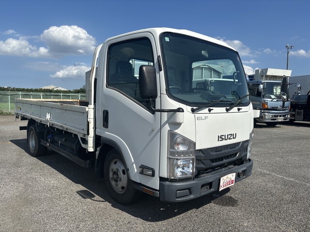 2019 Isuzu Elf