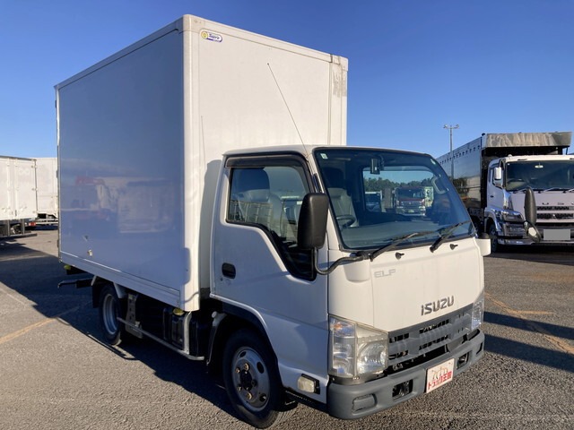 2009 Isuzu Elf