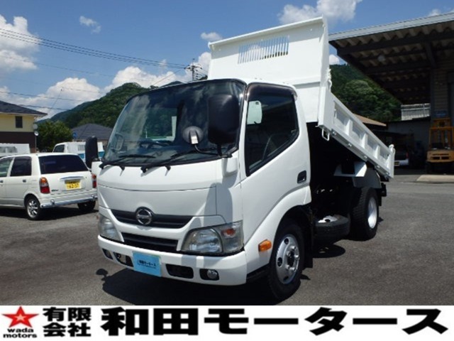 Hino Dutro 1
