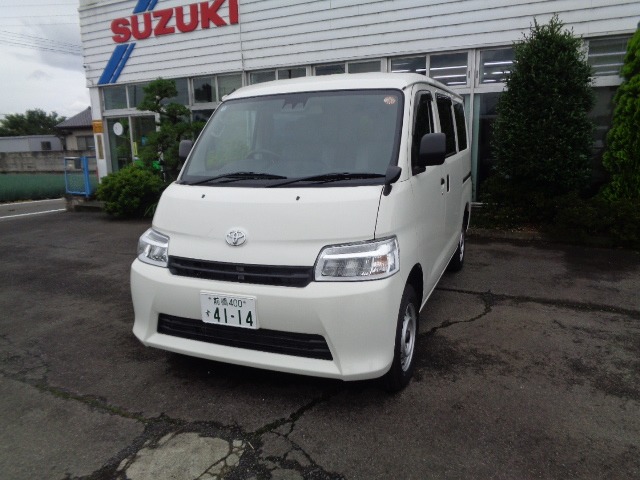 Toyota Town Ace Van 1
