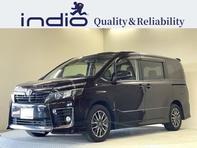 Toyota Voxy 1